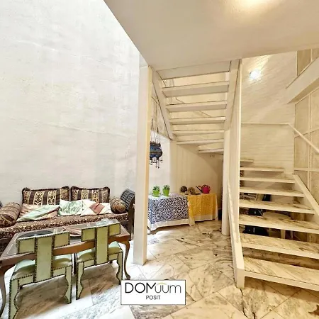 Domuum Holidays - Posit *